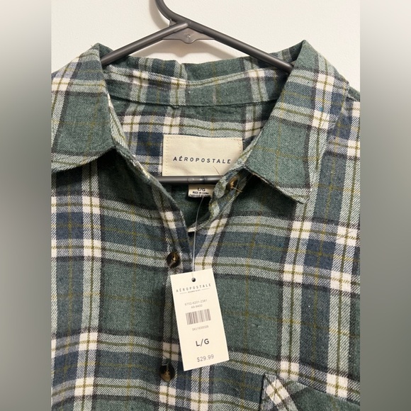 Aeropostale Women’s Button Down Shirt - Picture 2 of 2